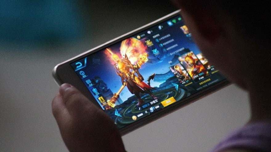 Il mercato dei giochi è letteralmente nelle nostre mani: i dispositivi mobili dominano