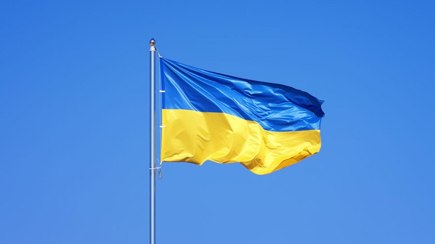 Costi azzerati per le chiamate in Ucraina e non solo: tutti gli operatori che hanno aderito