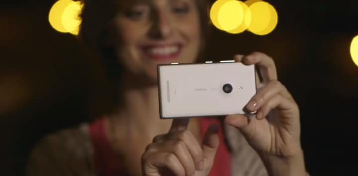Nokia mostra i suoi spot italiani per Lumia 925