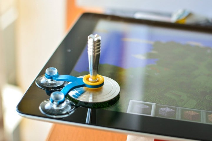 ScreenStick è il joystick per chi gioca su iPad e smartphone (video)