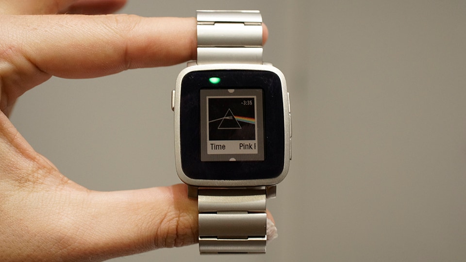 Pebble: Samsung e Apple stanno esagerando con i loro smartwatch