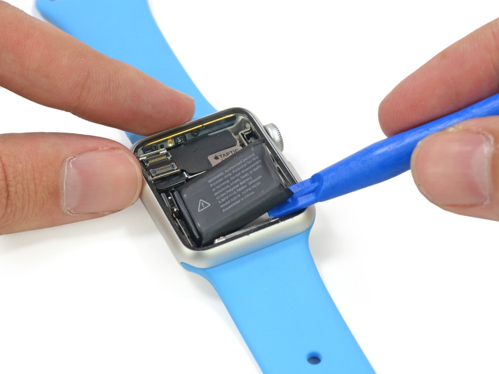 Il teardown di Apple Watch svela una batteria da 205 mAh