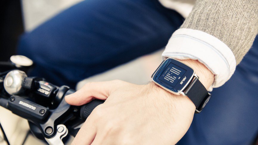ASUS VivoWatch: lo smartwatch per il fitness arriva in Italia