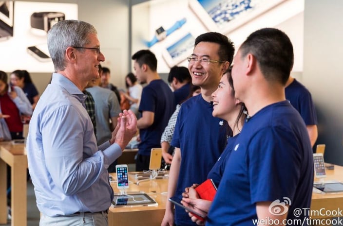 Tim Cook: Apple Watch nei negozi a giugno, in trattative per Apple Pay in Cina