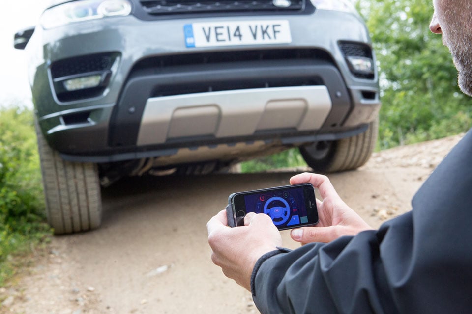 Land Rover e l&#039;auto che si guida da smartphone (video)
