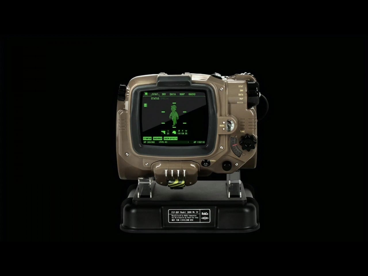 Fallout 4 Pip-Boy Edition: ci sarà un vero Pip-Boy con alloggiamento per smartphone! (foto e video)