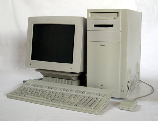 Un Macintosh del &#039;96 al polso con questo hack di Apple Watch (video)