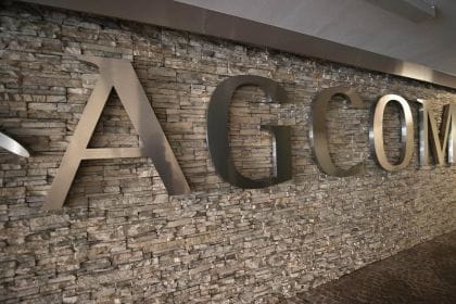 Agcom si schiera contro la riduzione del mese a 28 giorni