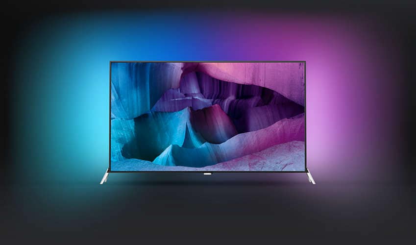 I nuovi TV Ultra HD Philips PUS7600 con Android TV mostrati in un video