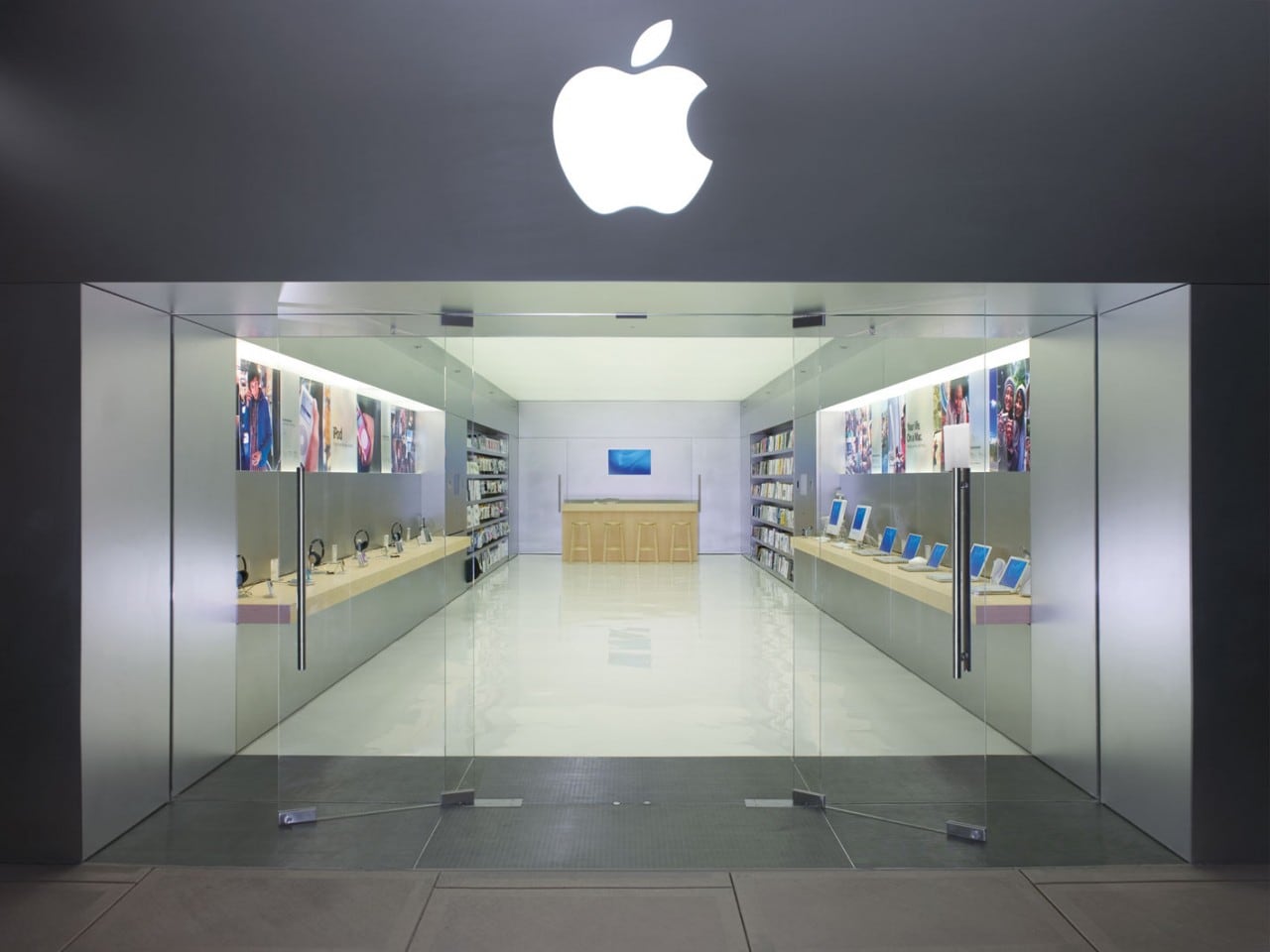 Gli Smart Signs degli Apple Store saranno sostituiti da app dedicate