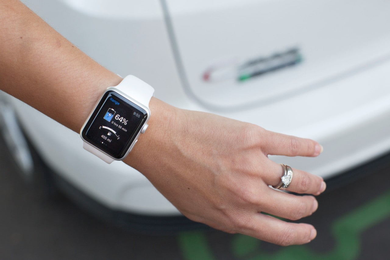 Le auto elettriche di Ford adesso si aprono dallo smartwatch
