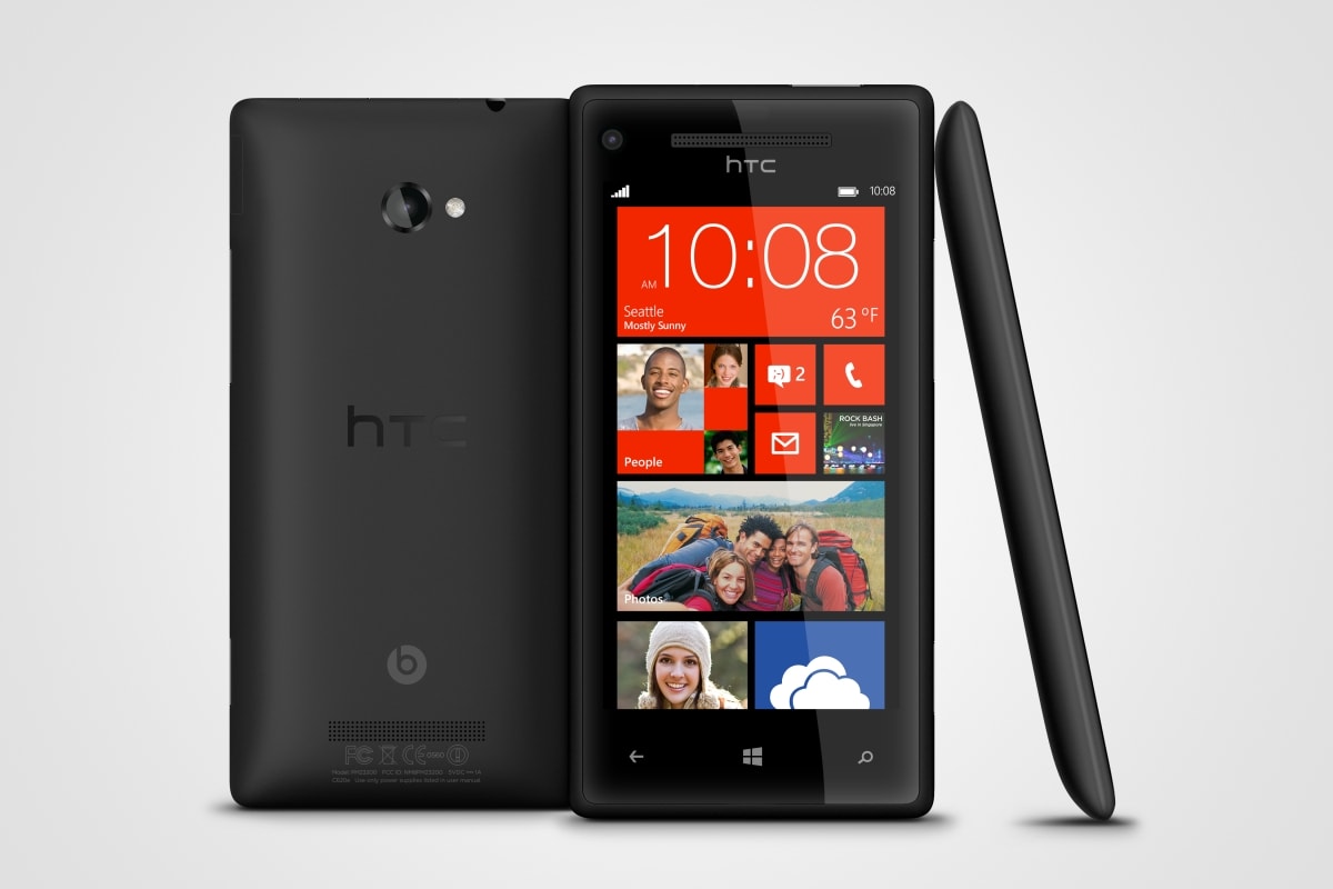 Microsoft al lavoro per ripristinare HTC 8X e gli altri che non avrebbero dovuto ricevere la build di Windows 10 Mobile