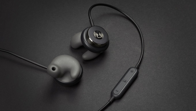 Revols: cuffie Bluetooth che si adattano all&#039;orecchio in 60 secondi