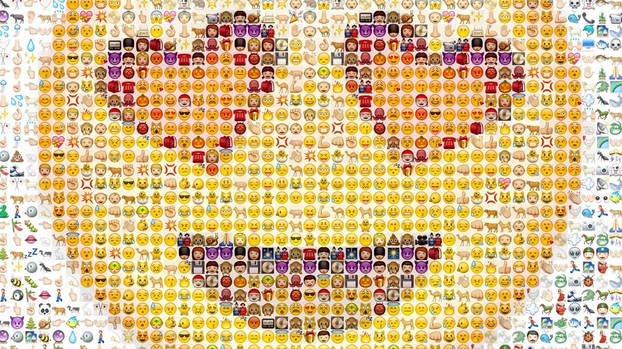 Nelle chat ridiamo e ci vogliamo bene: ecco le 10 emoji più usate nel mondo (foto)