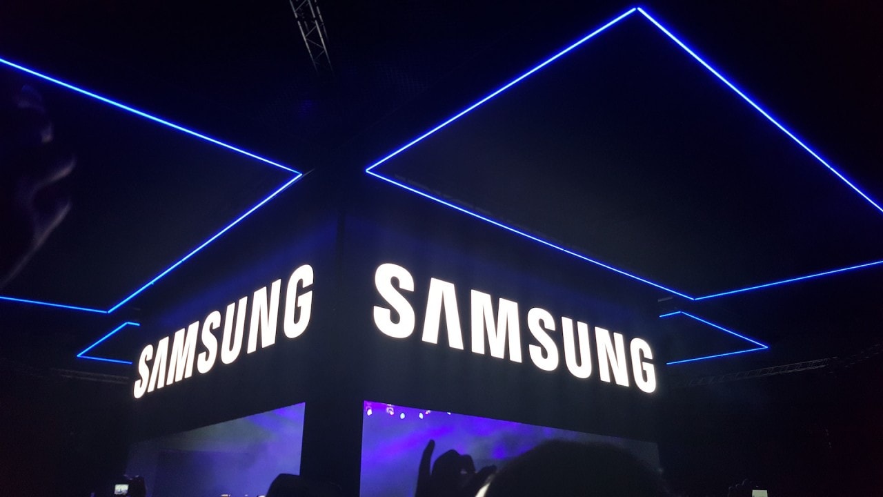 Samsung presenterà 5 top di gamma nel 2017, tra cui il flessibile Galaxy X (sì certo, come no!)