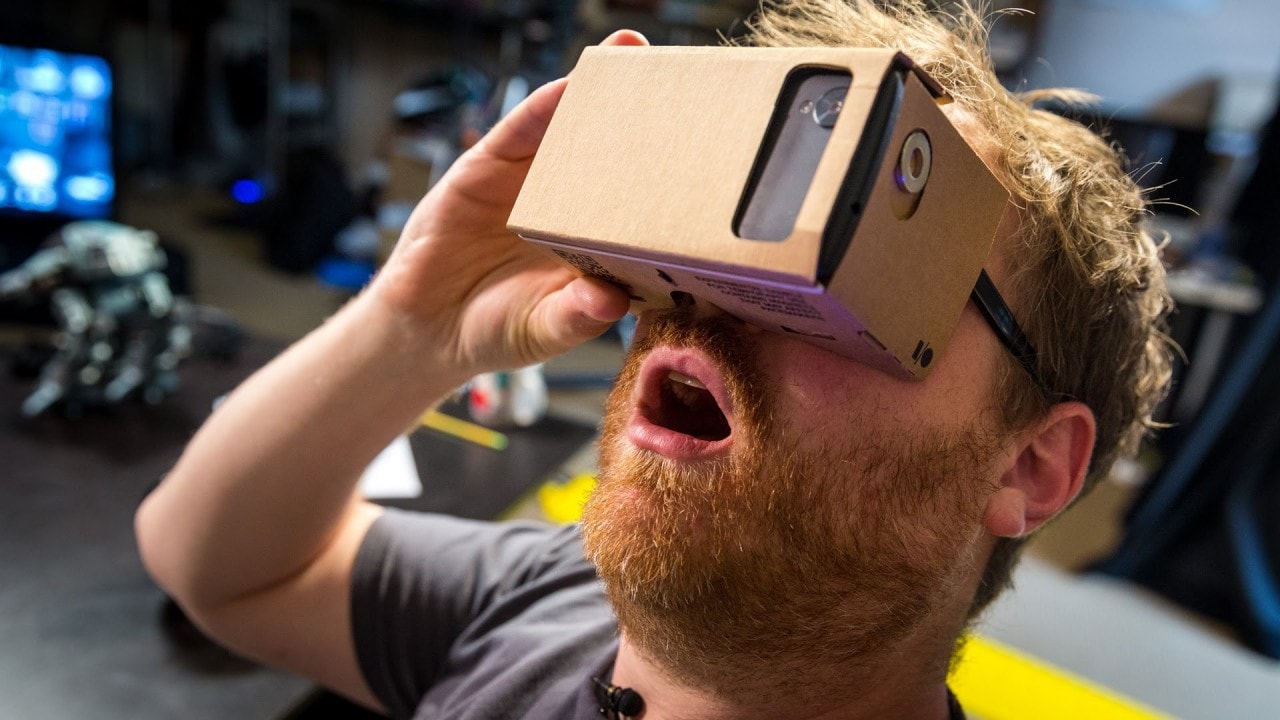 Google porta la realtà virtuale di Cardboard ovunque con la VR View