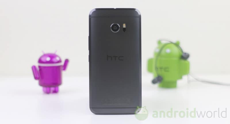 Primi avvistamenti di Android 7.0 Nougat su HTC 10 (foto)