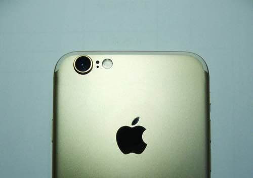 Guardate una prima immagine di iPhone 7 (che arriverà anche in oro rosa) (foto)