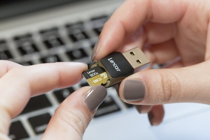 MicroSD 128 GB + adattatore USB con il super sconto Prime di Amazon