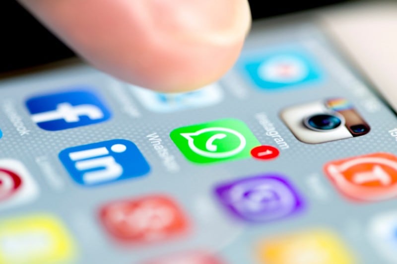 WhatsApp non condivide più i dati con Facebook in Europa