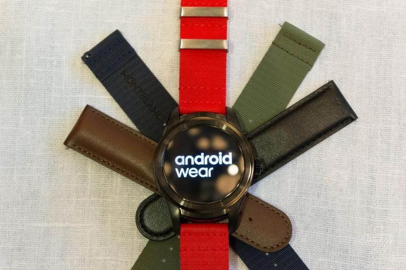 Finalmente Montblanc ha fatto uno smartwatch Android Wear ed è bellissimo e personalizzabile! (foto e video)