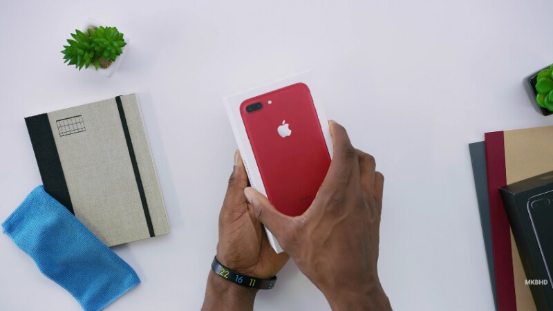 Marques Brownlee è il primo a spacchettare RED iPhone 7