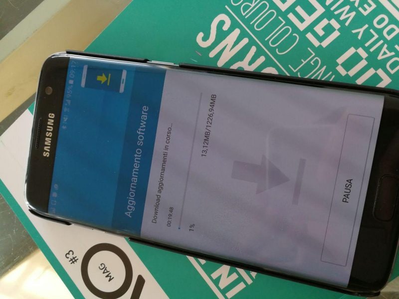 Galaxy S7 ed S7 edge si aggiornano a Nougat in Italia (foto)