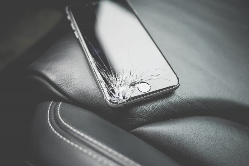 Elastomer è il nuovo materiale autoriparante che i nostri maltrattati smartphone si meriterebbero