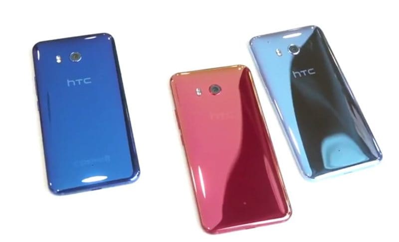 Guardate HTC U 11 in un video dal vivo: cover luccicante e lati &quot;spremibili&quot;!
