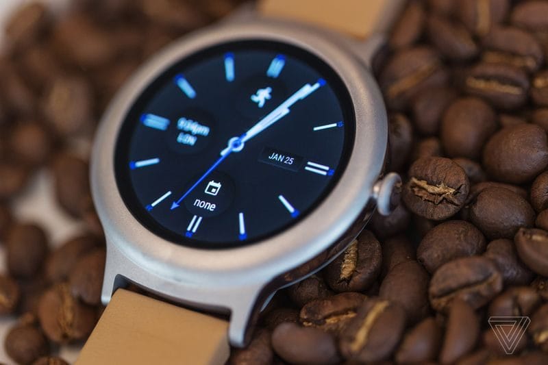 LG Watch Timepiece sempre più vicino: ancora conferme sullo smartwatch ibrido