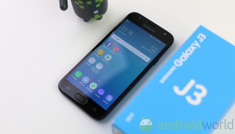 Galaxy J3 (2017) si prepara a ricevere Android Oreo: disponibile in Russia e UAE (aggiornato)