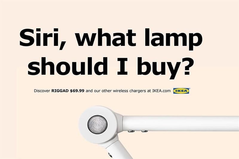 Ikea strizza l&#039;occhio ai possessori di iPhone 8 con queste pubblicità (foto)