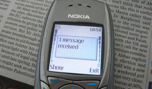 25 anni di SMS: ecco le tappe più importanti dei &quot;messaggini&quot; che hanno cambiato il modo di comunicare