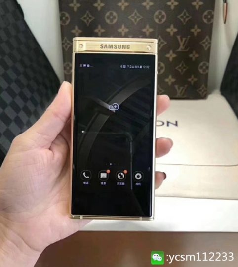 Samsung W2018 ufficiale: il flip phone che forse anticipa Galaxy S9 (foto)