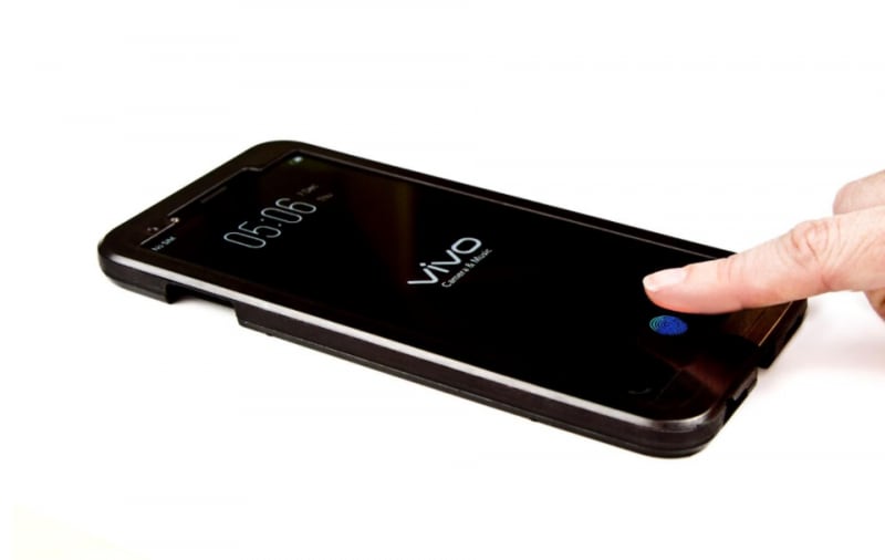 Ecco come potrebbe funzionare il lettore di impronte sotto al display dello smartphone di Vivo (foto)