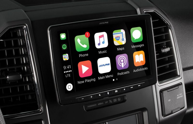 iLX-F309 è il nuovo autoradio Alpine con schermo fluttuante da 9&#039;&#039;, compatibile CarPlay e Android Auto