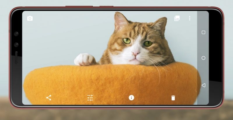 HTC U11 EYEs ufficiale: il prototipo della fascia media per selfie-lover, ma senza Oreo (foto)