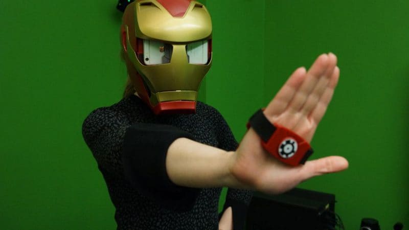 Questa maschera di Iron Man vi fa giocare in realtà aumentata nei panni di Tony Stark (foto)