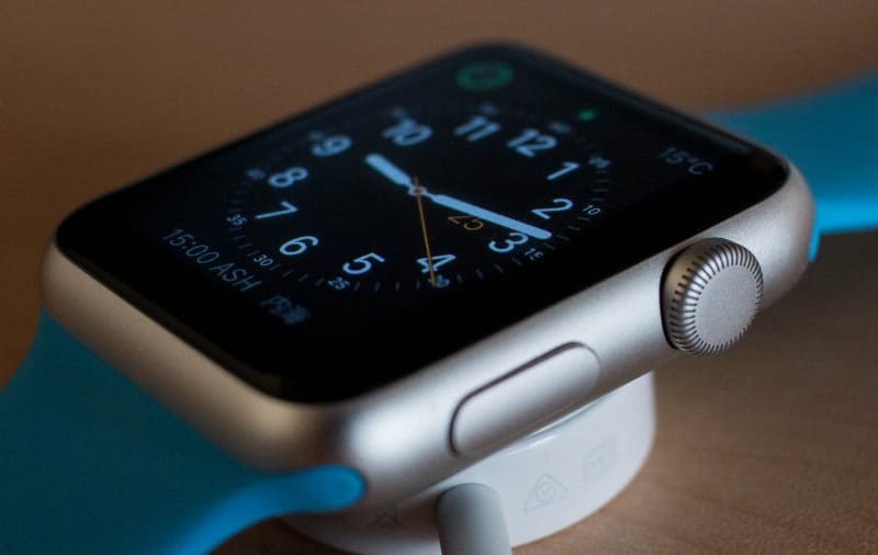 Gli smartwatch sono inutili? Nel 2019 Apple Watch ha battuto tutti gli orologi svizzeri messi insieme