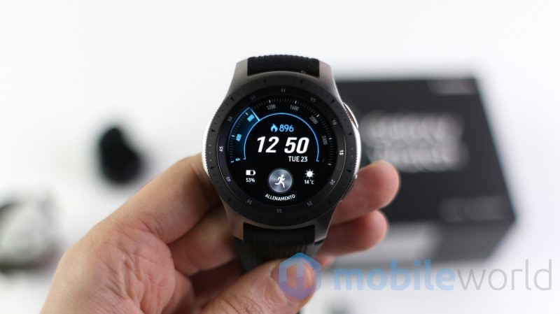 Galaxy Watch si aggiorna: ora può monitorare la fase REM consumando meno batteria