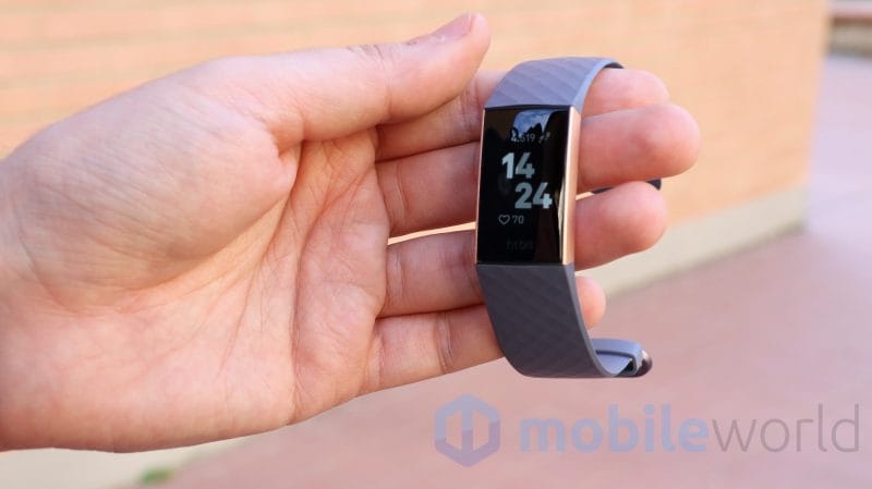 Fitbit Charge 3 è un po&#039; più simile al suo successore, grazie al nuovo aggiornamento software