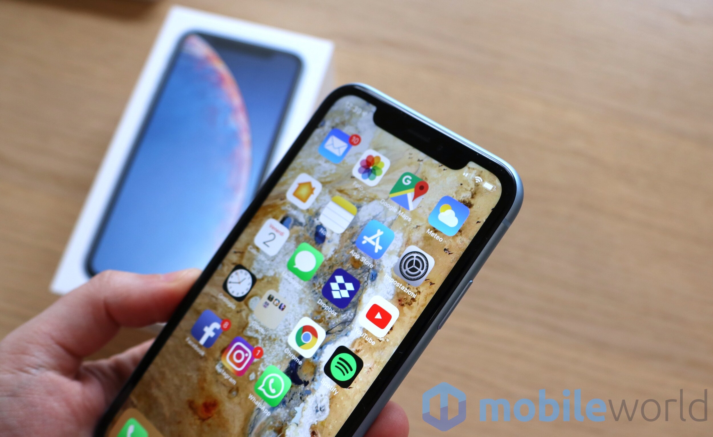 iPhone XR mendominasi peringkat smartphone terlaris tahun 2019 dan bagian atas jajaran Android menangis 6