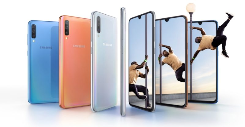 Samsung svela il &quot;grande&quot; Galaxy A70: Infinity-U da 6,7&quot;, tripla fotocamera e sensore d&#039;impronte nel display (foto)