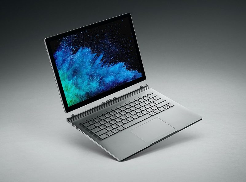 Microsoft Surface Book 2 in offerta a 999€ su Amazon: per chi non sa scegliere tra notebook e tablet