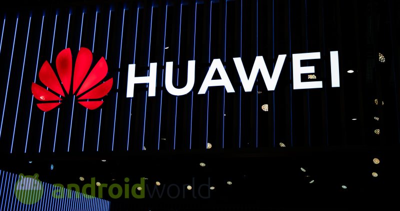 Anche Huawei starebbe pensando alla fotocamera sotto il display (foto)