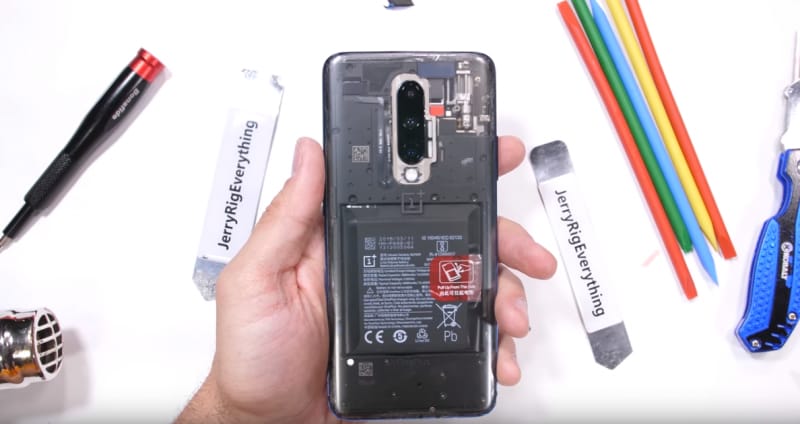 OnePlus 7 Pro viene messo totalmente a nudo e mostra la sua fotocamera frontale motorizzata (aggiornato: seconda parte)