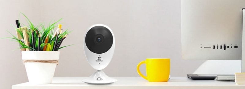 Volantino Euronics “Speciale Smart Home” fino al 31 luglio: lampadine, termostati e security cam per la casa intelligente (video)