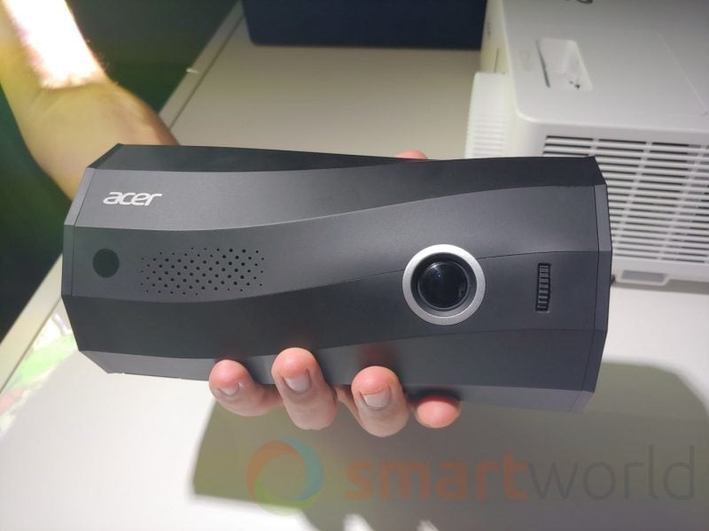 Il nuovo proiettore di Acer è il compagno perfetto per il vostro smartphone (video anteprima IFA 2019)