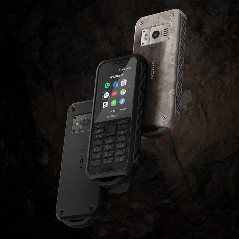 Nokia 800 Tough, Nokia 2720 Flip e Nokia 110 ufficiali: feature phone per tutti gli usi, anche quelli estremi (foto e video)
