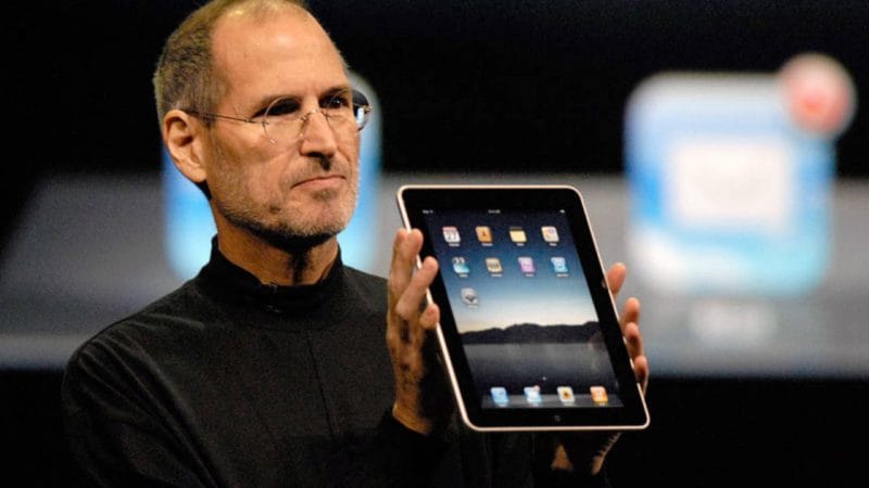 iPad compie 10 anni: ricordate com&#039;era il primo tablet della mela?